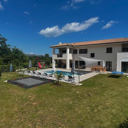 Villa Fluggi Near Labin Santalezi Экстерьер фото