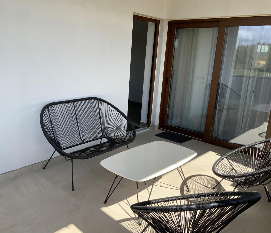 Villa Fluggi Near Labin Santalezi Экстерьер фото