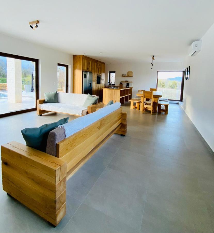 Villa Fluggi Near Labin Santalezi Экстерьер фото