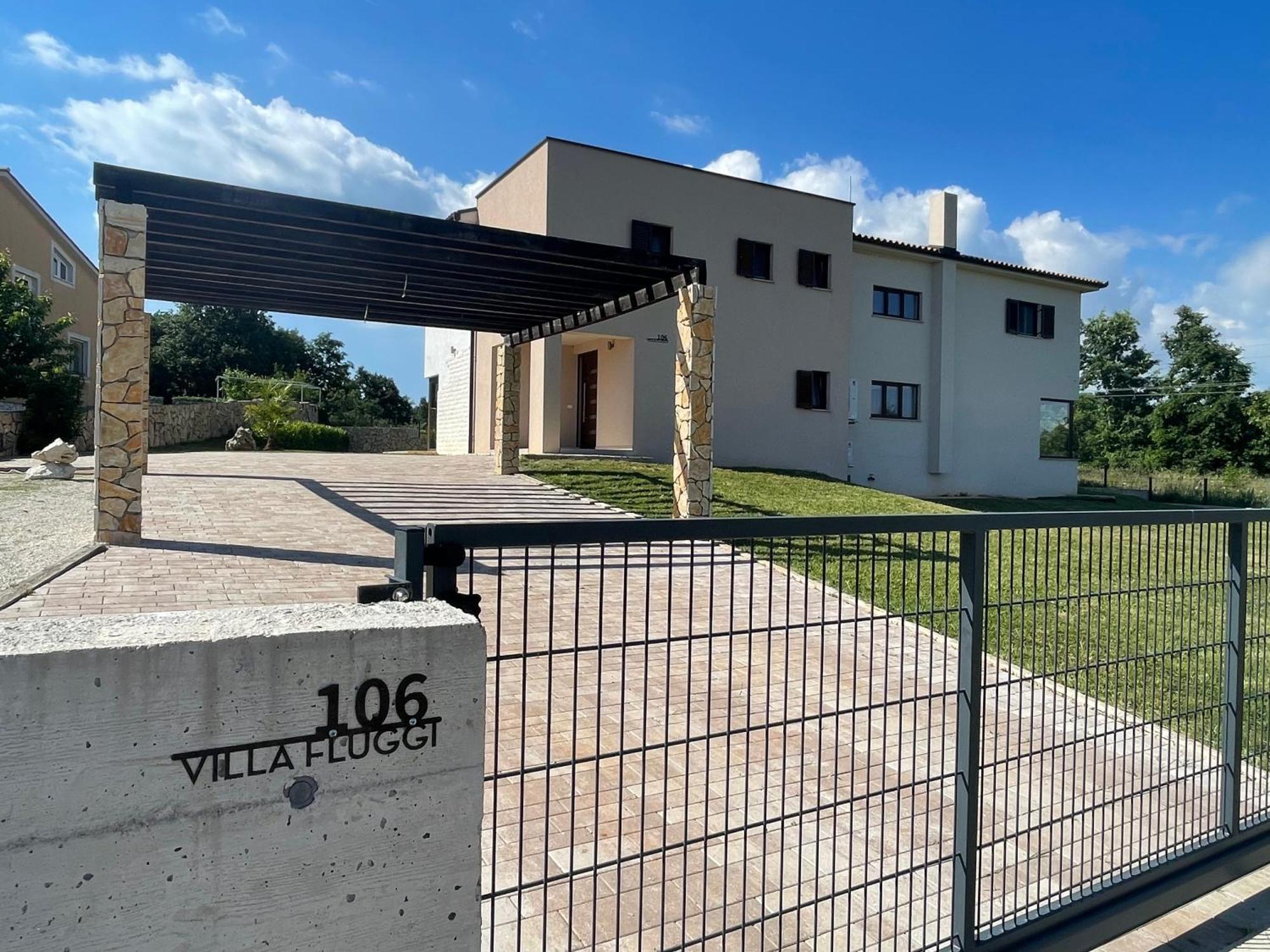 Villa Fluggi Near Labin Santalezi Экстерьер фото