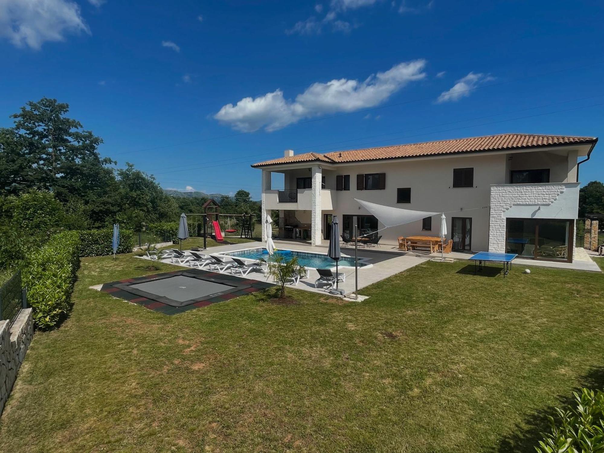 Villa Fluggi Near Labin Santalezi Экстерьер фото